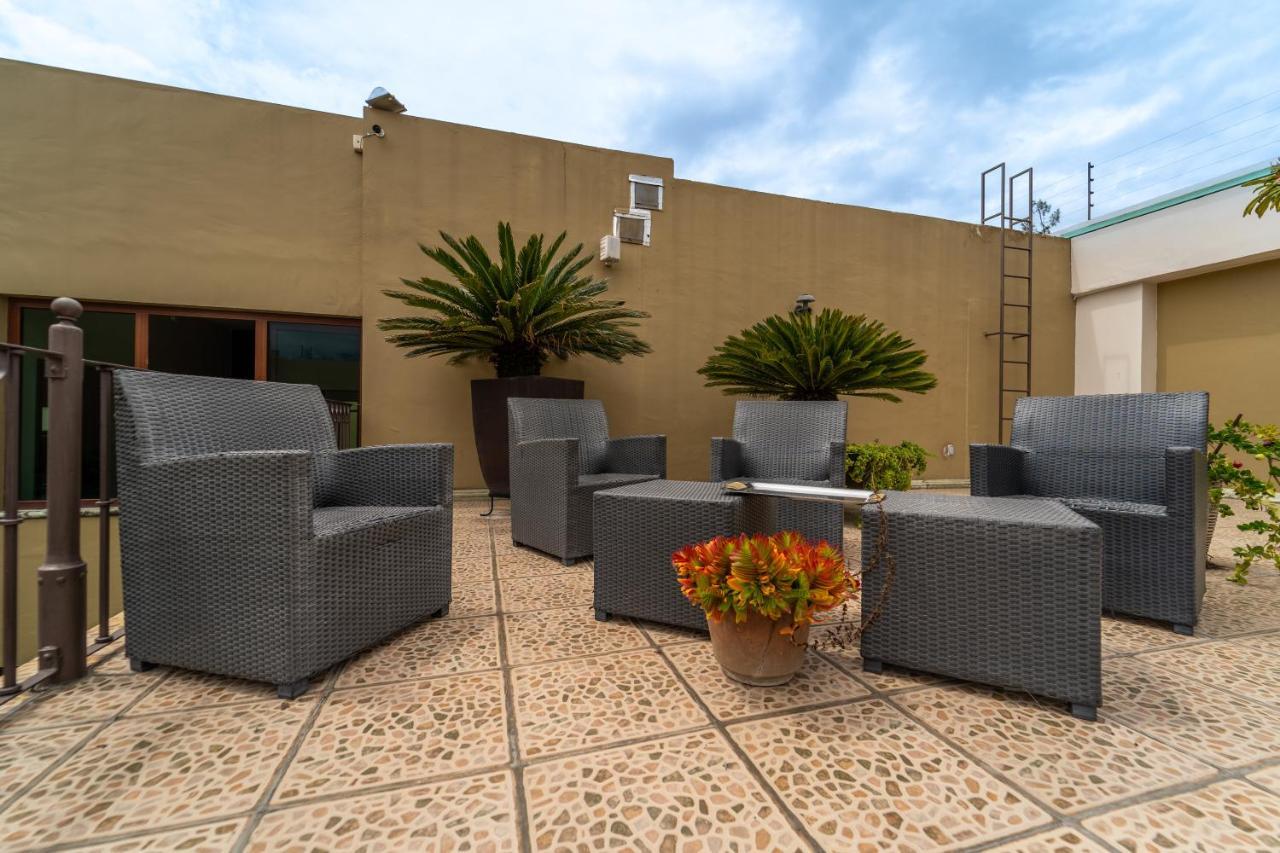 Casa De Flores Hotel