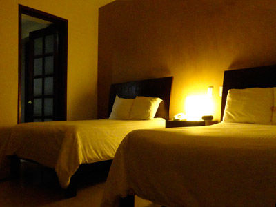 Hotel Casa De Flores 4*
