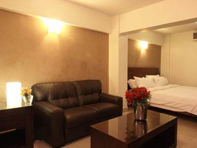 Hotel Casa De Flores 4*